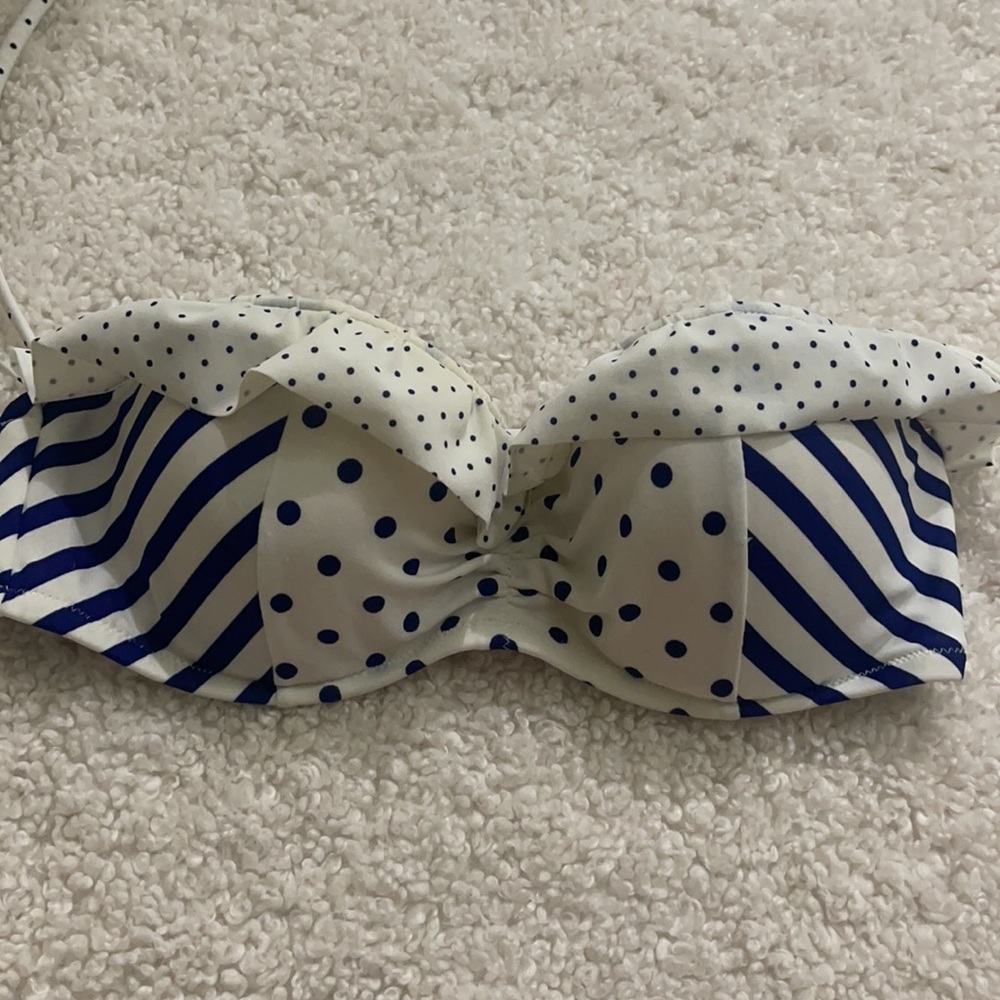 Victoria’s Secret padded bikini 34B